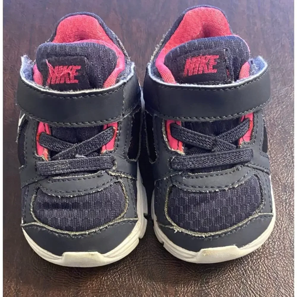 Nike‎ Toddler Girls Sneakers Black Pink White Size 3C Baby Shoes Playground - Picture 2 of 8